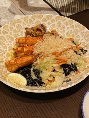 필리핀의 전통 면 요리 ‘판싯’
