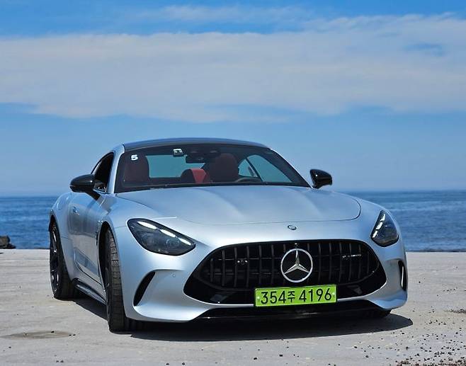 메르세데스-AMG GT 55 4MATIC+ 정면. ⓒ데일리안 정진주 기자