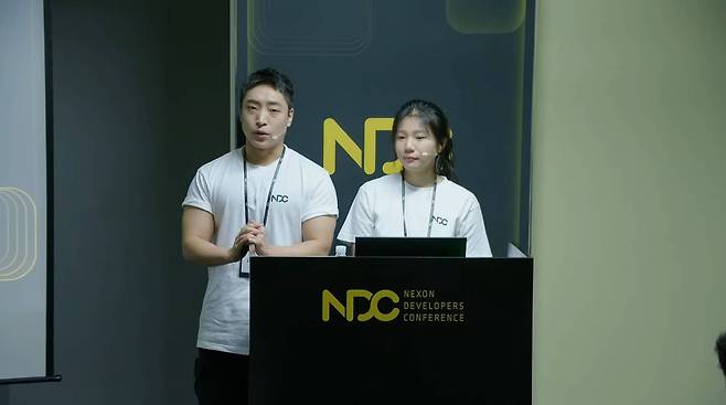 강동섭, 김윤경 개발자