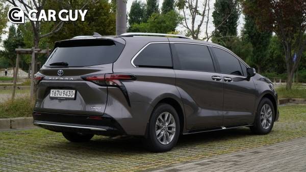 토요타 시에나 하이브리드