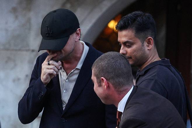 베네치아에서 포착된 배우 리어나도 디카프리오. /로이터 연합뉴스