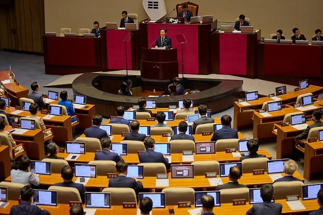 이재명 대통령이 지난 26일 서울 여의도 국회에서 추가경정예산(추경) 시정연설을 하고 있다. 뉴스1