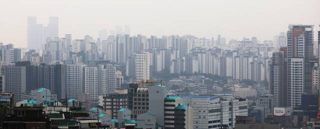 27일 서울 시내 아파트. 연합뉴스