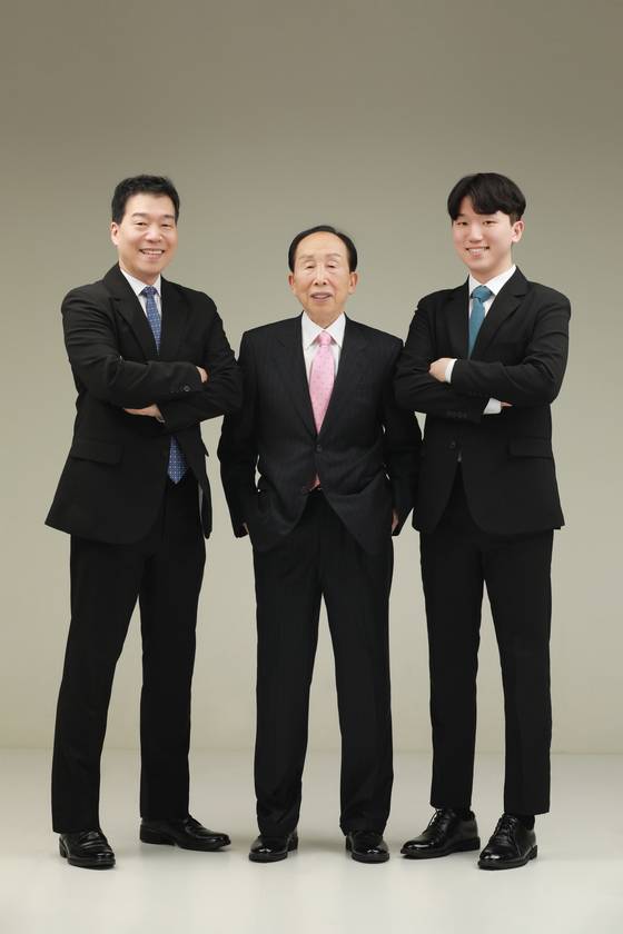 100세의 행복/안봉승 한의사. 안봉승 제공