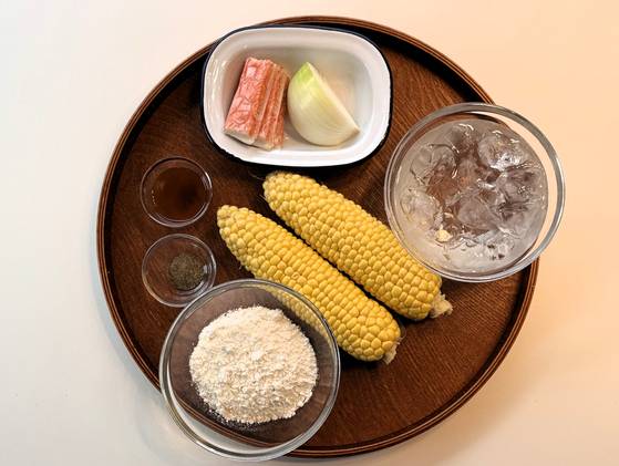 초당옥수수 튀김의 재료. 사진 이정웅