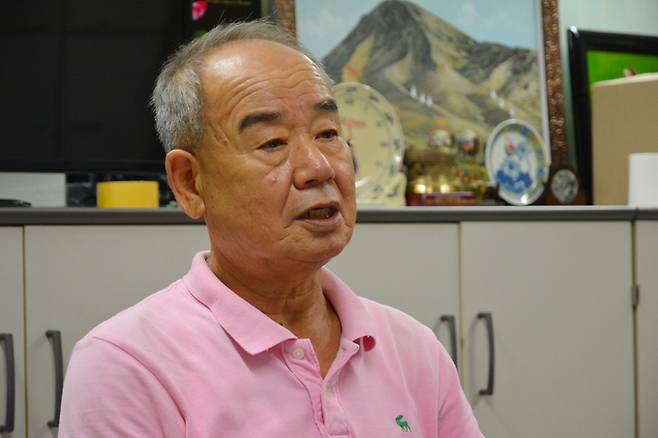 남영진 전 KBS 이사장이 2023년 8월 해임 직후 기자협회보와 인터뷰하고 있는 모습 /강아영 기자​