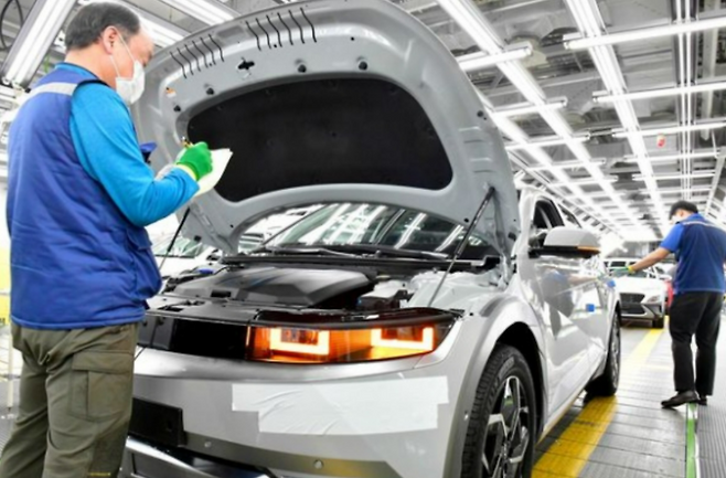 현대차 울산공장 아이오닉5 생산라인 모습. 현대자동차 제공&nbsp;