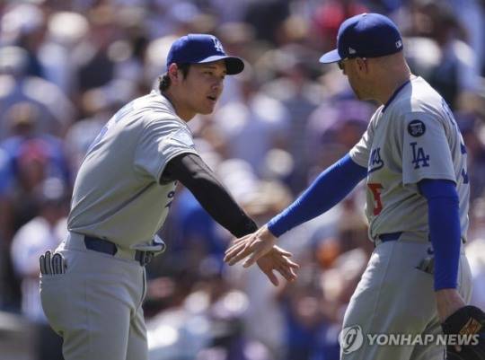 승리 세리머니 하는 오타니 / 사진=연합뉴스