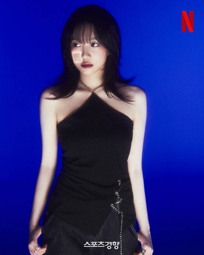 가수 겸 배우 조유리. 웨이크원 제공