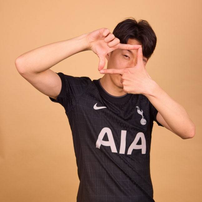 ▲ 토트넘은 유로파리그 우승 환희에서 빠르게 벗어났다. 트로피를 안긴 엔제 포스테코글루 감독을 경질하고 새 시대를 열기로 했다. 브렌트포드에서 의미있는 발자취를 남긴 토마스 프랭크 감독을 선임하면서 체질 개선을 예고하고 있다. 감독 변화를 한 김에 신선한 토트넘으로 탈바꿈하려는 의지를 숨기지 않는다. ⓒ 토트넘 홋스퍼