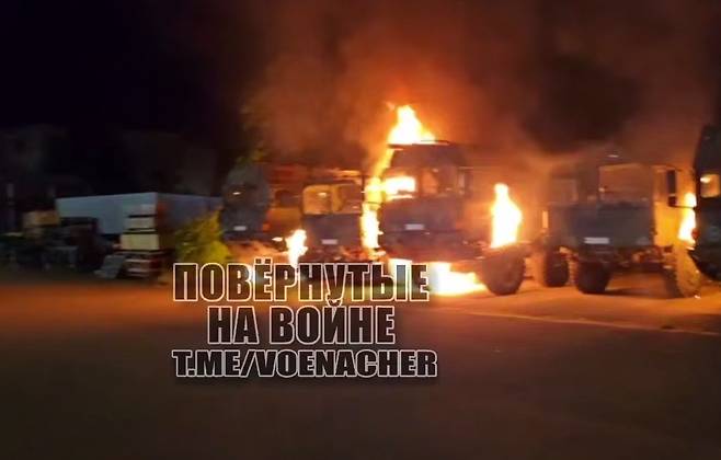 불타는 독일군 차량 [텔레그램 채널 Повёрнутые на войне 캡처. 재판매 및 DB 금지]