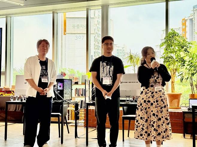 ▲ 한국 작사들을 만나러 온 Formirai의 프랭크 대표