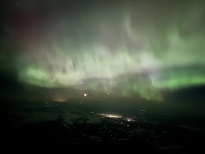 석씨가 캐나다 상공에서 포착한 오로라.