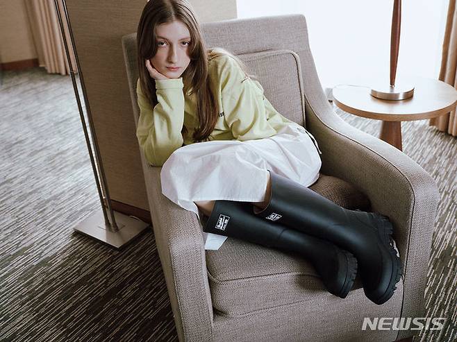 [서울=뉴시스]락피쉬웨더웨어.2024.04.08.(사진=무신사 제공)photo@newsis.com