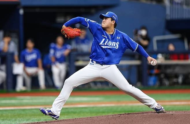 29일 오후 2시 서울 고척스카이돔에서 열린 '2025 신한 SOL 뱅크 KBO리그' 삼성 라이온즈와 키움 히어로즈 경기에서 선발투수 이승현이 투구 중이다. <삼성 라이온즈 제공>