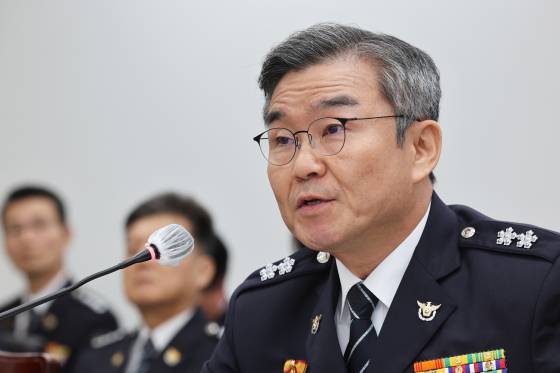 박성주 광주경찰청장이 지난해 10월 22일 오후 광주경찰청에서 열린 국회 행정안전위원회 국정감사에서 질의에 답변하고 있다. 뉴스1