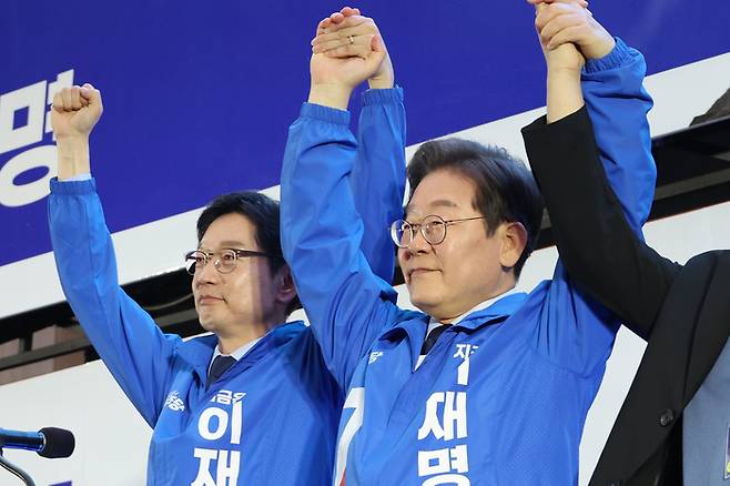 이재명 대통령과 김경수 전 경남지사 . [사진출처 = 연합뉴스]