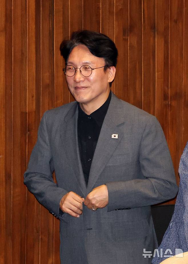 [서울=뉴시스] 김명년 기자 = 김민석 국무총리 후보자가 27일 서울 여의도 국회에서 열린 본회의에 참석하고 있다. 2025.06.27. kmn@newsis.com