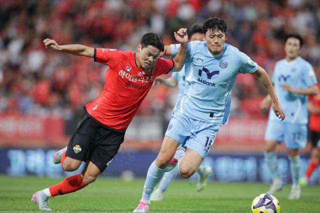 The match between Daegu FC and Gangwon FC last 20 rounds. Korea Professional Football Federation provided