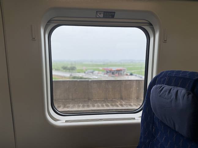 2세대 KTX-이음 객실창./사진=백유진 기자 byj@