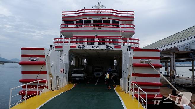 다카마쓰항에서 오기지마와 메기지마를 오고가는 페리ⓒ News1 윤슬빈 기자
