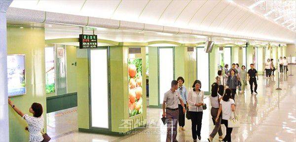 재일본조선인총연합회 기관지 조선신보는 30일 북한 평양의 지하철이 편리하게 변하고 있다고 보도했다. 조선신보 연합뉴스