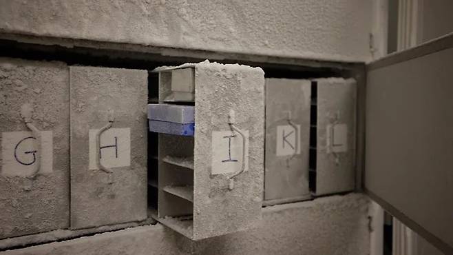 스위스 취리히 대학교의 '종말의 날' 저장고./마이크로볼타 프로젝트