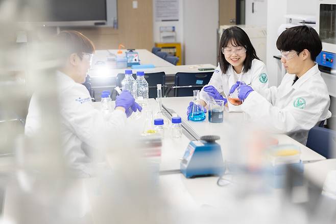 유한대 유한바이오제약전공 ·유한생명화공전공. 유한대 제공