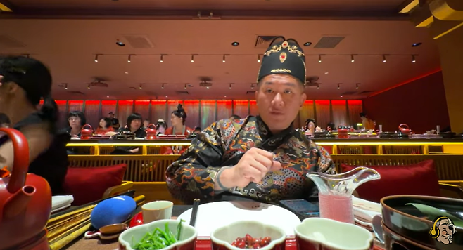 반중 인사로 꼽혀온 대만 유튜버 천즈한(陳之漢)은 최근 자신의 채널에 중국을 여행하면서 중국 발전에 감탄하는 내용의 영상을 올렸다. 유튜브 캡처