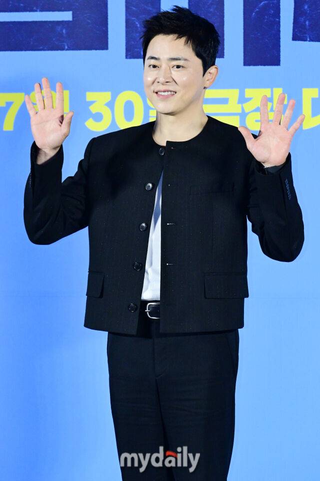2025년 6월 30일 오전 서울 용산 CGV에서 진행된 영화 '좀비딸' 제작보고회에서 조정석이 포즈를 취하고 있다. / 곽경훈 기자