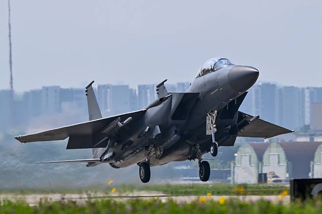 한국 공군 F-15K 전투기가 대구기지에서 이륙하는 모습. 자료사진. [헤럴드DB]
