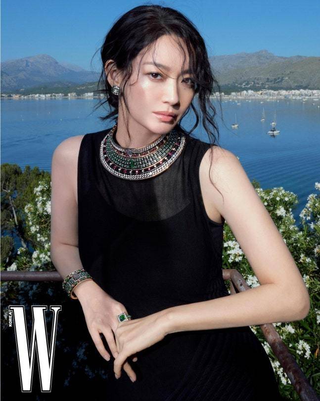 더블유 코리아 제공