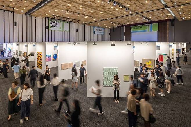 ‘2025 화랑미술제 in 수원’ 전경. *재판매 및 DB 금지