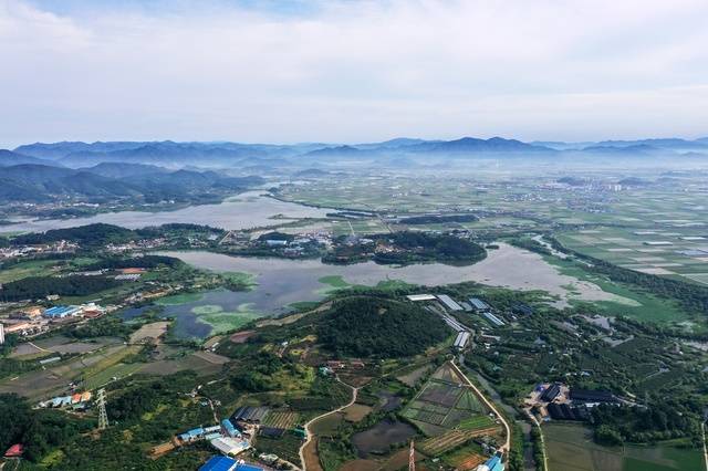 [창원=뉴시스] 강경국 기자 = 경남 대표 우수 습지로 지정된 창원 주남저수지. (사진=창원시청 제공). 2021.06.16. photo@newsis.com *재판매 및 DB 금지