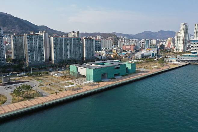 [창원=뉴시스] 강경국 기자 = 대한민국민주주의전당이 6·10민주항쟁 38주년인 지난 10일부터 시범운영에 들어갔다. (사진=창원시청 제공). 2025.06.12. photo@newsis.com *재판매 및 DB 금지