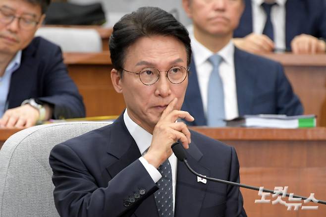 김민석 국무총리 후보자가 24일 서울 여의도 국회에서 열린 인사청문회에 출석하고 있다. 윤창원 기자