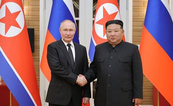 북한 노동당 기관지 노동신문은 2024년 6월 20일 “김정은 동지께서 6월 19일 러시아연방 대통령 블라디미르 푸틴 동지와 회담을 진행했다”라고 보도했다. 양국은 회담에서 ‘포괄적 전략 동반자 관계에 관한 조약’을 체결했다. 노동신문