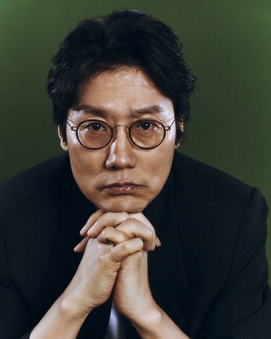 황동혁 감독.