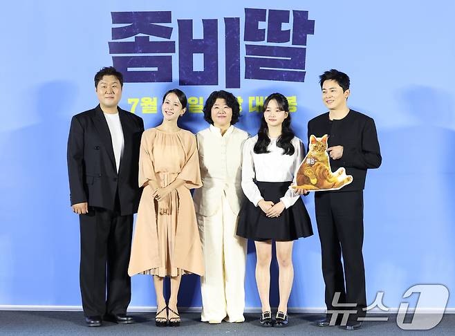 배우 윤경호(왼쪽부터)과 조여정, 이정은, 최유리, 조정석 2025.6.30/뉴스1 ⓒ News1 권현진 기자
