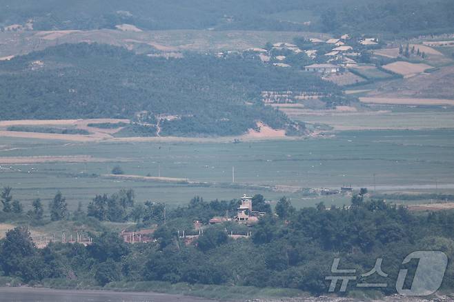 경기도 파주시 오두산전망대에서 바라본 북녘 황해북도 개풍군 마을. 2025.6.12/뉴스1 ⓒ News1 김도우 기자(사진은 기사 내용과 무관함) / 뉴스1 ⓒ News1