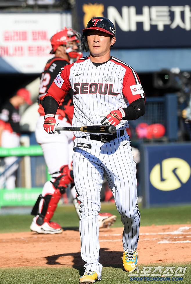 29일 잠실구장에서 열린 LG 트윈스와 KIA 타이거즈의 경기. LG 오지환이 삼진을 당하고 있다. 잠실=박재만 기자 pjm@sportschosun.com/2025.06.29/