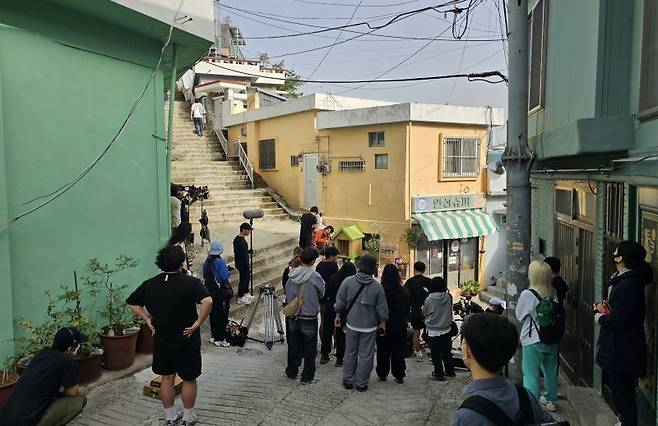 현재 방영 중인 토·일 드라마 '굿보이'의 부산 촬영 현장. 부산영상위원회 제공