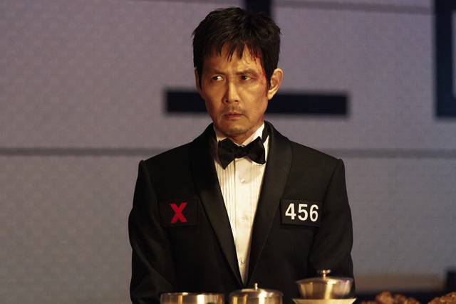 오징어게임 만찬장 장면. 넷플릭스