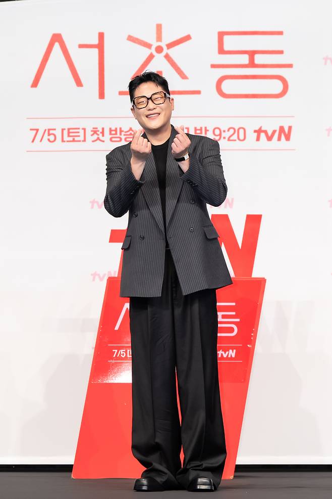 배우 임성재가 1일 오후 서울 신도림 더링크호텔에서 열린 tvN 새 주말극 ‘서초동’ 제작발표회에 참석해 포즈를 취하고 있다. 사진 tvN