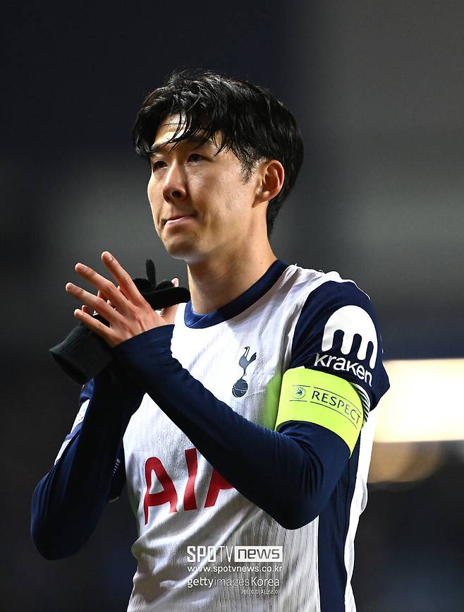 ▲ 이번 여름 손흥민은 또 다시 이적설 중심에 서 있다. 오일머니로 무장한 사우디아라비아 구단들이 2년 만에 손흥민 영입을 위해 발벗고 나섰다. 여기에 미국메이저리그사커 소속의 LA FC가 관심을 보여 안갯속으로 흐르고 있다.