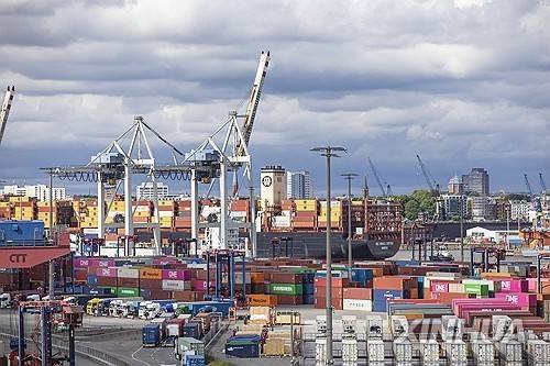 독일 함부르크항 터미널  [신화=연합뉴스 자료사진. 재판매 및 DB금지]