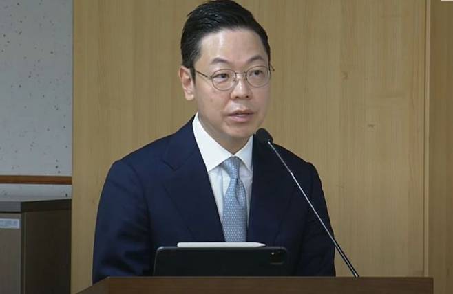 김지훈 보스턴컨설팅그룹(BCG) 대표파트너가 2일 국회 의원회관에서 국회 미래연구원 주최로 열린 '제1회 국회 미래산업 포럼'에서 발언하고 있다. 국회방송