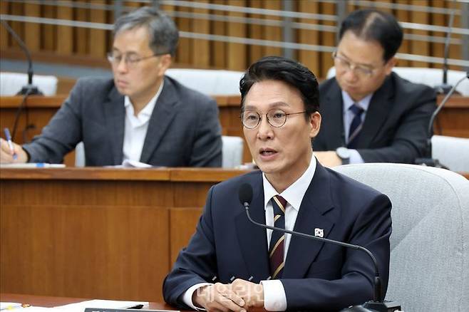 김민석 국무총리 후보자가 지난달 25일 오전 서울 여의도 국회에서 열린 김민석 국무총리 후보자 인사청문회에서 질의에 답변하고 있다. ⓒ데일리안 홍금표 기자