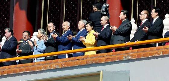 2015년 9월 3일 중국 베이징 천안문 광장에서 열린 전승절 행사에 박근혜 전 대통령이 참석한 모습. 청와대사진기자단