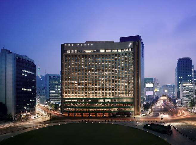 한화호텔앤드리조트가 운영하는 서울 시청앞 랜드마크 더플라자호텔. 한화 제공